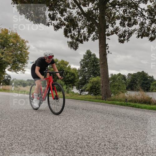 30.08.2026 - Elbe Triathlon Hamburg Michael Burmester http://msf.ph/oto/10055199 30.08.2026 11:27:02 Radfahren 1190, 1398, 1399, 1463 meine-sportfotos.de