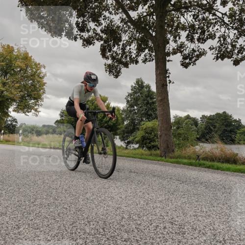 30.08.2026 - Elbe Triathlon Hamburg Michael Burmester http://msf.ph/oto/10055202 30.08.2026 11:27:05 Radfahren 1398, 1463 meine-sportfotos.de