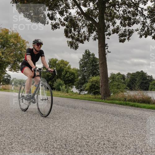 30.08.2026 - Elbe Triathlon Hamburg Michael Burmester http://msf.ph/oto/10055299 30.08.2026 11:29:48 Radfahren 1581 meine-sportfotos.de