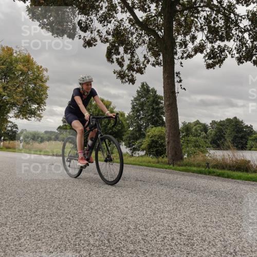 30.08.2026 - Elbe Triathlon Hamburg Michael Burmester http://msf.ph/oto/10055310 30.08.2026 11:30:20 Radfahren 1427, 1467, 1592 meine-sportfotos.de
