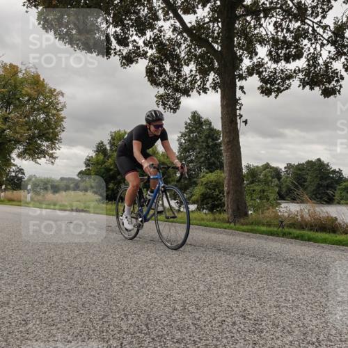 30.08.2026 - Elbe Triathlon Hamburg Michael Burmester http://msf.ph/oto/10055355 30.08.2026 11:31:51 Radfahren 1544, 1550, 1560, 1561 meine-sportfotos.de