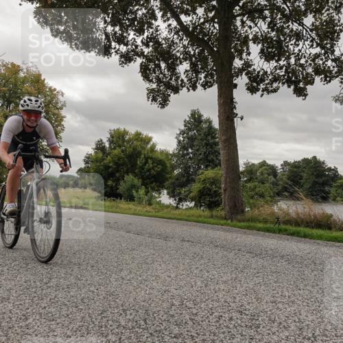 30.08.2026 - Elbe Triathlon Hamburg Michael Burmester http://msf.ph/oto/10055388 30.08.2026 11:32:56 Radfahren 1584 meine-sportfotos.de