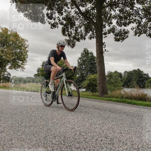 30.08.2026 - Elbe Triathlon Hamburg Michael Burmester http://msf.ph/oto/10055397 30.08.2026 11:33:33 Radfahren 835, 1547 meine-sportfotos.de