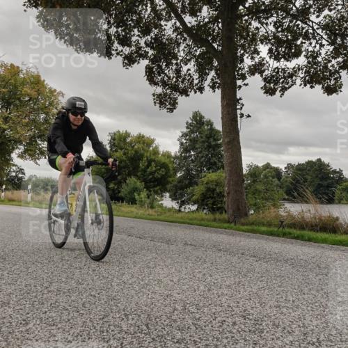 30.08.2026 - Elbe Triathlon Hamburg Michael Burmester http://msf.ph/oto/10055442 30.08.2026 11:35:05 Radfahren 1490 meine-sportfotos.de