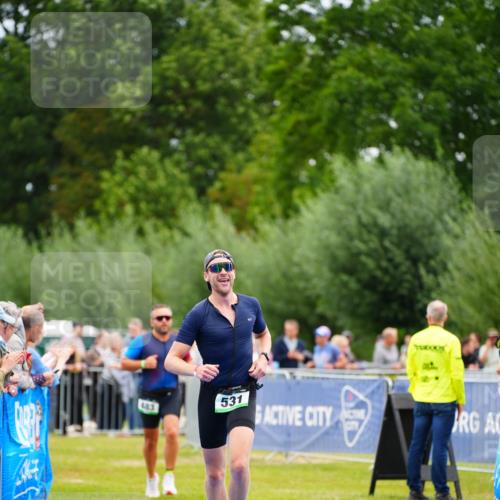 30.08.2026 - Elbe Triathlon Hamburg LAZAROV Photography http://msf.ph/oto/10055462 30.08.2026 11:03:54 Ziel 483, 531, 664 meine-sportfotos.de