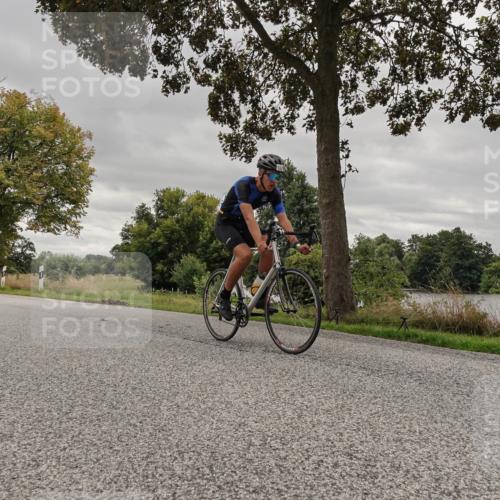 30.08.2026 - Elbe Triathlon Hamburg Michael Burmester http://msf.ph/oto/10055477 30.08.2026 11:37:00 Radfahren 804, 1377, 1534 meine-sportfotos.de