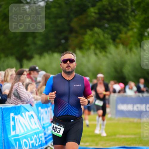 30.08.2026 - Elbe Triathlon Hamburg LAZAROV Photography http://msf.ph/oto/10055490 30.08.2026 11:03:59 Ziel 449, 483, 531, 642, 658, 664, 1897 meine-sportfotos.de