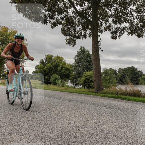 30.08.2026 - Elbe Triathlon Hamburg Michael Burmester http://msf.ph/oto/10055521 30.08.2026 11:38:33 Radfahren 1465, 1626, 1633 meine-sportfotos.de
