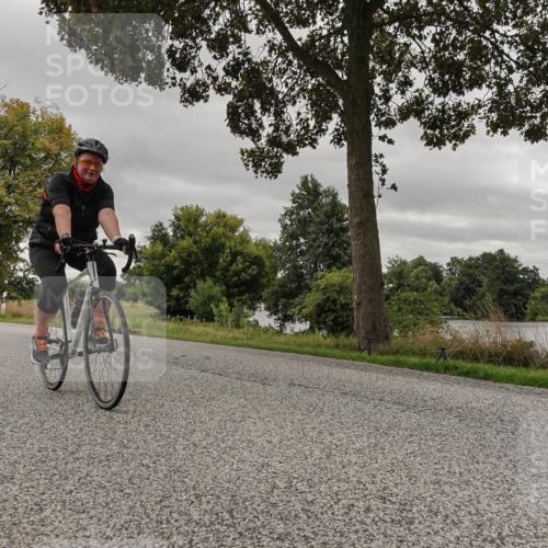 30.08.2026 - Elbe Triathlon Hamburg Michael Burmester http://msf.ph/oto/10055537 30.08.2026 11:39:08 Radfahren 1524, 1540, 1543, 1683, 1715 meine-sportfotos.de