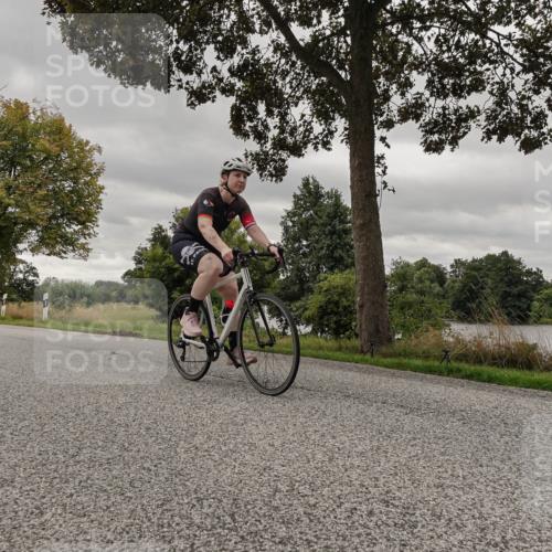 30.08.2026 - Elbe Triathlon Hamburg Michael Burmester http://msf.ph/oto/10055571 30.08.2026 11:40:18 Radfahren 1537 meine-sportfotos.de