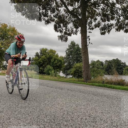 30.08.2026 - Elbe Triathlon Hamburg Michael Burmester http://msf.ph/oto/10055580 30.08.2026 11:40:56 Radfahren 1719 meine-sportfotos.de