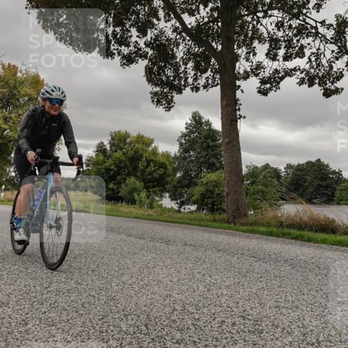 30.08.2026 - Elbe Triathlon Hamburg Michael Burmester http://msf.ph/oto/10055592 30.08.2026 11:42:32 Radfahren 1609, 1675 meine-sportfotos.de