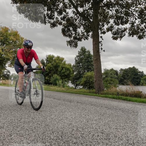 30.08.2026 - Elbe Triathlon Hamburg Michael Burmester http://msf.ph/oto/10055653 30.08.2026 11:45:47 Radfahren 1693, 1704 meine-sportfotos.de