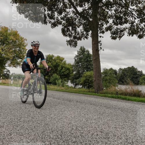 30.08.2026 - Elbe Triathlon Hamburg Michael Burmester http://msf.ph/oto/10055668 30.08.2026 11:47:03 Radfahren 1710 meine-sportfotos.de