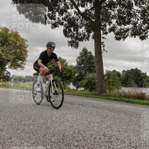 30.08.2026 - Elbe Triathlon Hamburg Michael Burmester http://msf.ph/oto/10055681 30.08.2026 11:48:07 Radfahren 1617, 1636, 1672 meine-sportfotos.de