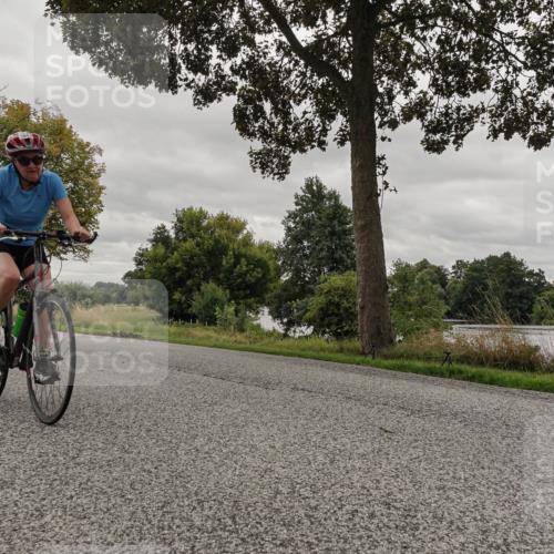 30.08.2026 - Elbe Triathlon Hamburg Michael Burmester http://msf.ph/oto/10055740 30.08.2026 11:56:02 Radfahren 1684, 1709 meine-sportfotos.de
