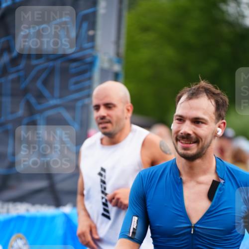 30.08.2026 - Elbe Triathlon Hamburg LAZAROV Photography http://msf.ph/oto/10055930 30.08.2026 11:06:35 Ziel 482, 628, 675, 1067 meine-sportfotos.de