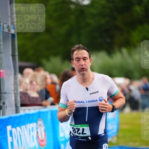 30.08.2026 - Elbe Triathlon Hamburg LAZAROV Photography http://msf.ph/oto/10056104 30.08.2026 11:07:37 Ziel 728 meine-sportfotos.de