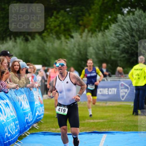 30.08.2026 - Elbe Triathlon Hamburg LAZAROV Photography http://msf.ph/oto/10056171 30.08.2026 11:08:38 Ziel 419, 590, 655, 1260 meine-sportfotos.de