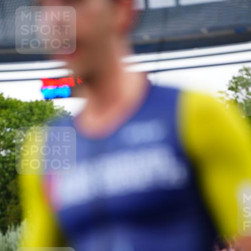 30.08.2026 - Elbe Triathlon Hamburg LAZAROV Photography http://msf.ph/oto/10056236 30.08.2026 11:08:48 Ziel 503, 555, 655, 746 meine-sportfotos.de