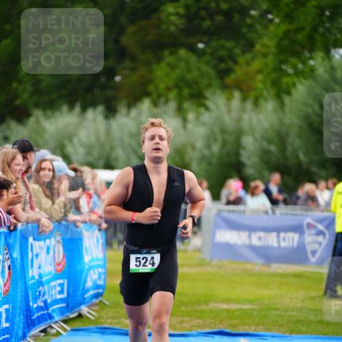 30.08.2026 - Elbe Triathlon Hamburg LAZAROV Photography http://msf.ph/oto/10056341 30.08.2026 11:09:26 Ziel 505, 524, 681 meine-sportfotos.de