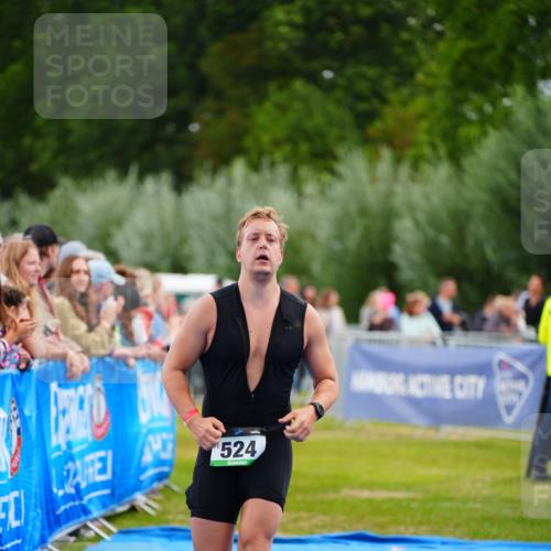 30.08.2026 - Elbe Triathlon Hamburg LAZAROV Photography http://msf.ph/oto/10056343 30.08.2026 11:09:26 Ziel 505, 524, 681 meine-sportfotos.de