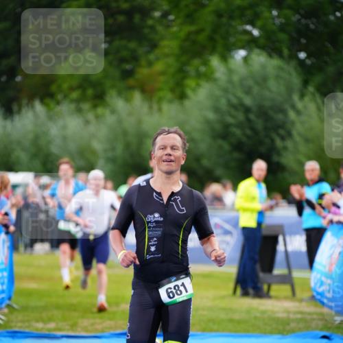 30.08.2026 - Elbe Triathlon Hamburg LAZAROV Photography http://msf.ph/oto/10056357 30.08.2026 11:09:32 Ziel 505, 539, 624, 681, 751 meine-sportfotos.de