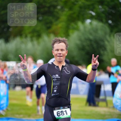 30.08.2026 - Elbe Triathlon Hamburg LAZAROV Photography http://msf.ph/oto/10056361 30.08.2026 11:09:33 Ziel 505, 539, 624, 681, 751 meine-sportfotos.de