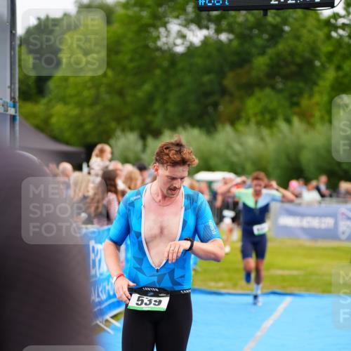 30.08.2026 - Elbe Triathlon Hamburg LAZAROV Photography http://msf.ph/oto/10056370 30.08.2026 11:09:38 Ziel 505, 539, 569, 624, 751, 1164 meine-sportfotos.de