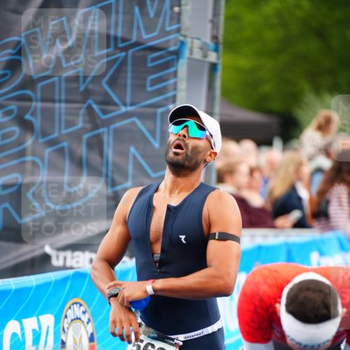 30.08.2026 - Elbe Triathlon Hamburg LAZAROV Photography http://msf.ph/oto/10056392 30.08.2026 11:09:47 Ziel 569, 1060 meine-sportfotos.de