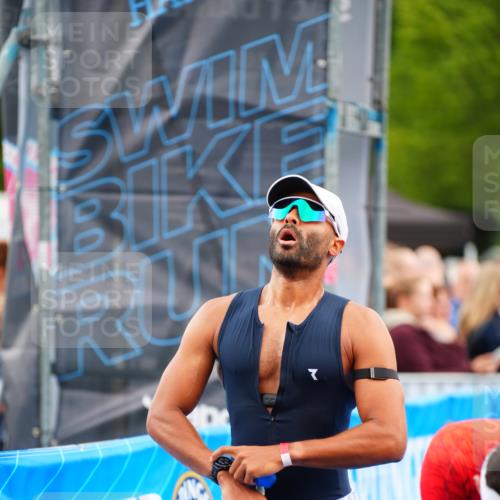 30.08.2026 - Elbe Triathlon Hamburg LAZAROV Photography http://msf.ph/oto/10056394 30.08.2026 11:09:47 Ziel 569, 1060 meine-sportfotos.de