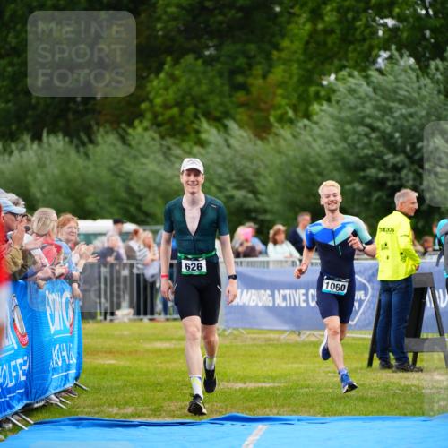30.08.2026 - Elbe Triathlon Hamburg LAZAROV Photography http://msf.ph/oto/10056401 30.08.2026 11:09:53 Ziel 626, 1060 meine-sportfotos.de