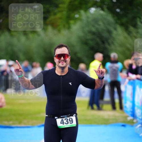 30.08.2026 - Elbe Triathlon Hamburg LAZAROV Photography http://msf.ph/oto/10056448 30.08.2026 11:10:14 Ziel 439, 581 meine-sportfotos.de