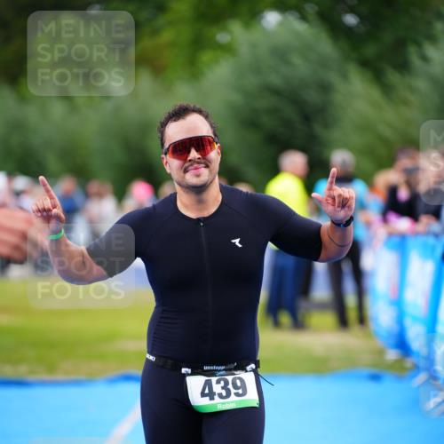 30.08.2026 - Elbe Triathlon Hamburg LAZAROV Photography http://msf.ph/oto/10056451 30.08.2026 11:10:14 Ziel 439, 581 meine-sportfotos.de