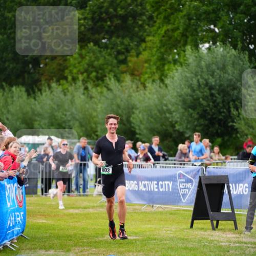 30.08.2026 - Elbe Triathlon Hamburg LAZAROV Photography http://msf.ph/oto/10056515 30.08.2026 11:11:07 Ziel 603 meine-sportfotos.de
