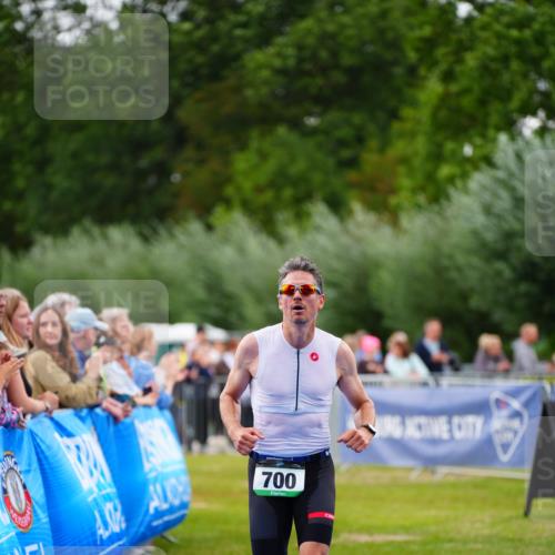 30.08.2026 - Elbe Triathlon Hamburg LAZAROV Photography http://msf.ph/oto/10056570 30.08.2026 11:11:43 Ziel 638, 700 meine-sportfotos.de