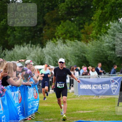 30.08.2026 - Elbe Triathlon Hamburg LAZAROV Photography http://msf.ph/oto/10056634 30.08.2026 11:12:13 Ziel 769, 1039 meine-sportfotos.de