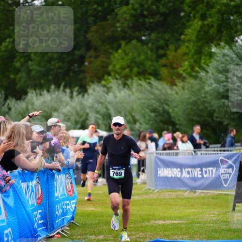30.08.2026 - Elbe Triathlon Hamburg LAZAROV Photography http://msf.ph/oto/10056636 30.08.2026 11:12:13 Ziel 769, 1039 meine-sportfotos.de