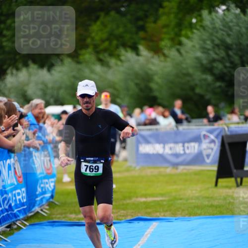 30.08.2026 - Elbe Triathlon Hamburg LAZAROV Photography http://msf.ph/oto/10056644 30.08.2026 11:12:15 Ziel 769, 1039 meine-sportfotos.de