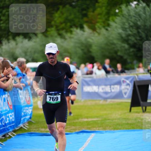 30.08.2026 - Elbe Triathlon Hamburg LAZAROV Photography http://msf.ph/oto/10056646 30.08.2026 11:12:15 Ziel 769, 1039 meine-sportfotos.de
