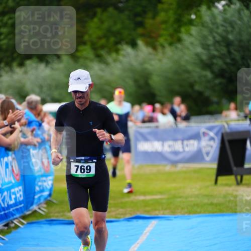 30.08.2026 - Elbe Triathlon Hamburg LAZAROV Photography http://msf.ph/oto/10056647 30.08.2026 11:12:15 Ziel 769, 1039 meine-sportfotos.de