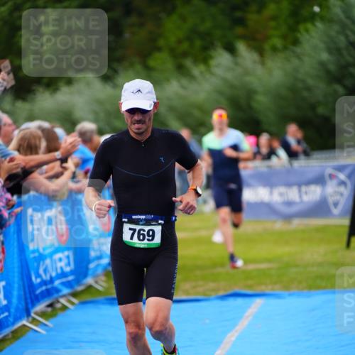 30.08.2026 - Elbe Triathlon Hamburg LAZAROV Photography http://msf.ph/oto/10056650 30.08.2026 11:12:16 Ziel 769, 1039 meine-sportfotos.de