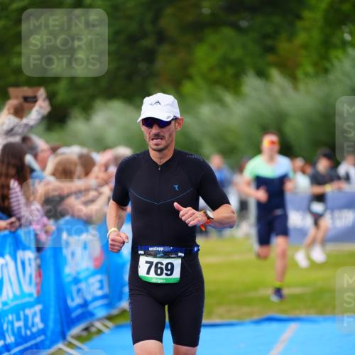 30.08.2026 - Elbe Triathlon Hamburg LAZAROV Photography http://msf.ph/oto/10056653 30.08.2026 11:12:16 Ziel 769, 1039 meine-sportfotos.de