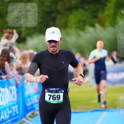 30.08.2026 - Elbe Triathlon Hamburg LAZAROV Photography http://msf.ph/oto/10056657 30.08.2026 11:12:17 Ziel 769, 1039 meine-sportfotos.de