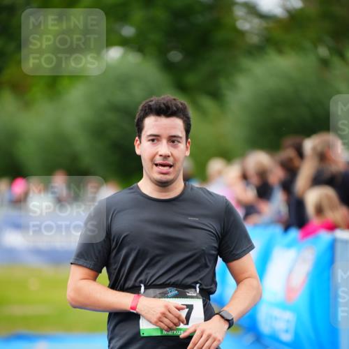 30.08.2026 - Elbe Triathlon Hamburg LAZAROV Photography http://msf.ph/oto/10056694 30.08.2026 11:12:33 Ziel 410, 607, 612, 632, 722, 917 meine-sportfotos.de