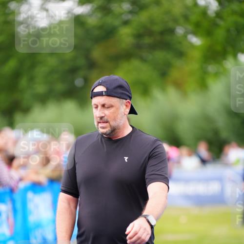 30.08.2026 - Elbe Triathlon Hamburg LAZAROV Photography http://msf.ph/oto/10056722 30.08.2026 11:12:41 Ziel 410, 612, 632, 722, 1093 meine-sportfotos.de