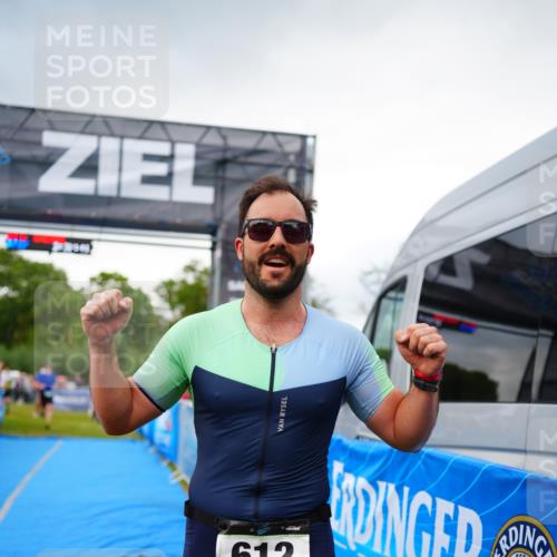 30.08.2026 - Elbe Triathlon Hamburg LAZAROV Photography http://msf.ph/oto/10056733 30.08.2026 11:12:46 Ziel 773, 1093, 1097 meine-sportfotos.de