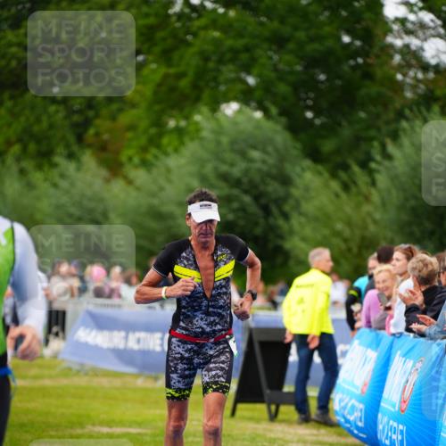 30.08.2026 - Elbe Triathlon Hamburg LAZAROV Photography http://msf.ph/oto/10056750 30.08.2026 11:12:53 Ziel 773, 1085, 1093, 1097 meine-sportfotos.de