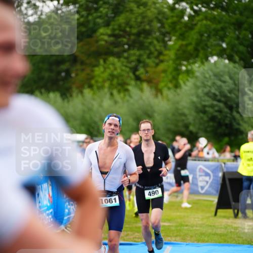 30.08.2026 - Elbe Triathlon Hamburg LAZAROV Photography http://msf.ph/oto/10056778 30.08.2026 11:13:06 Ziel 490, 651, 1037, 1061, 1197 meine-sportfotos.de