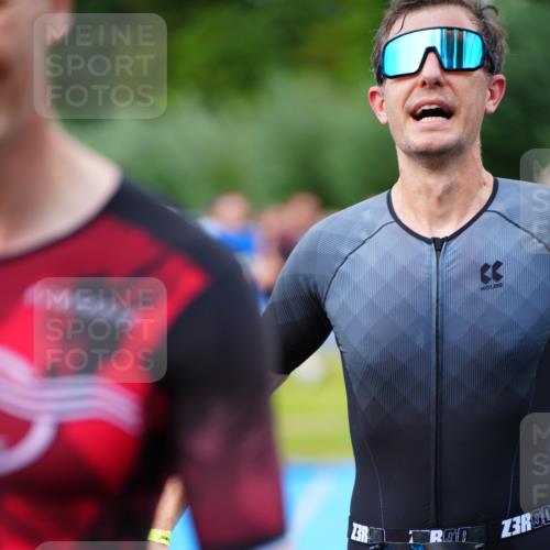 30.08.2026 - Elbe Triathlon Hamburg LAZAROV Photography http://msf.ph/oto/10056796 30.08.2026 11:13:15 Ziel 611, 651, 750 meine-sportfotos.de